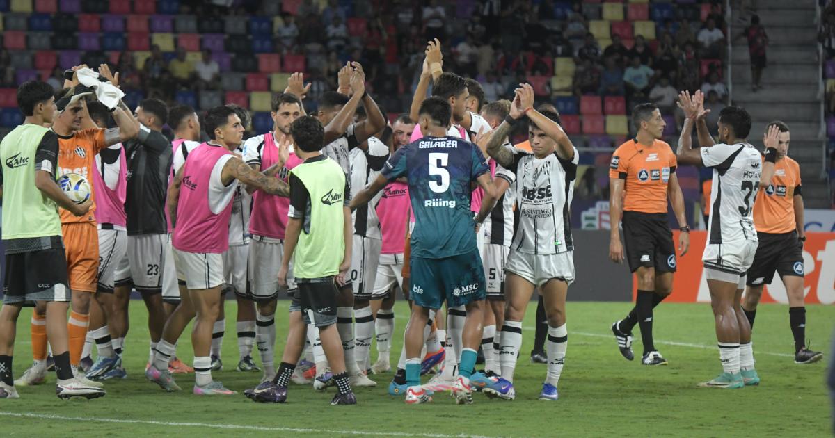 La AFA podriacutea levantar el paro y Central recibiriacutea a Boca en el estadio Uacutenico