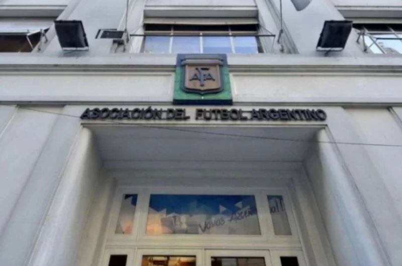 La AFA ratificoacute el paro y se suspenden los partidos en el fuacutetbol argentino este fin de semana