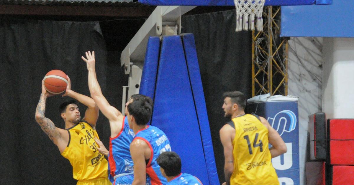 Independiente vencioacute a Hinduacute de Coacuterdoba 84 a 71