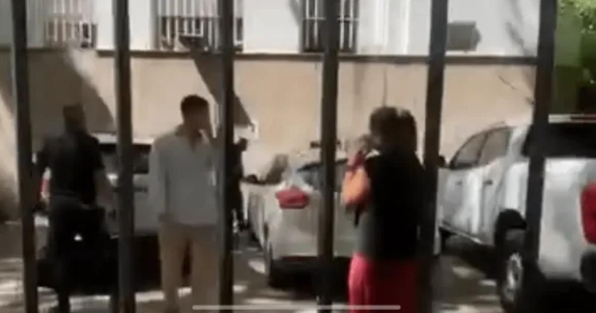 Tras horas de agoniacutea murioacute el hombre acusado de abuso sexual infantil que se arrojoacute al vaciacuteo en los tribunales de La Plata