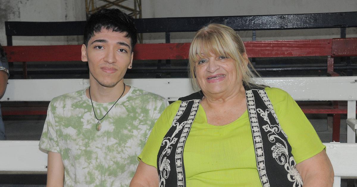 NOCHE DE BAacuteSQUET EN INDEPENDIENTE