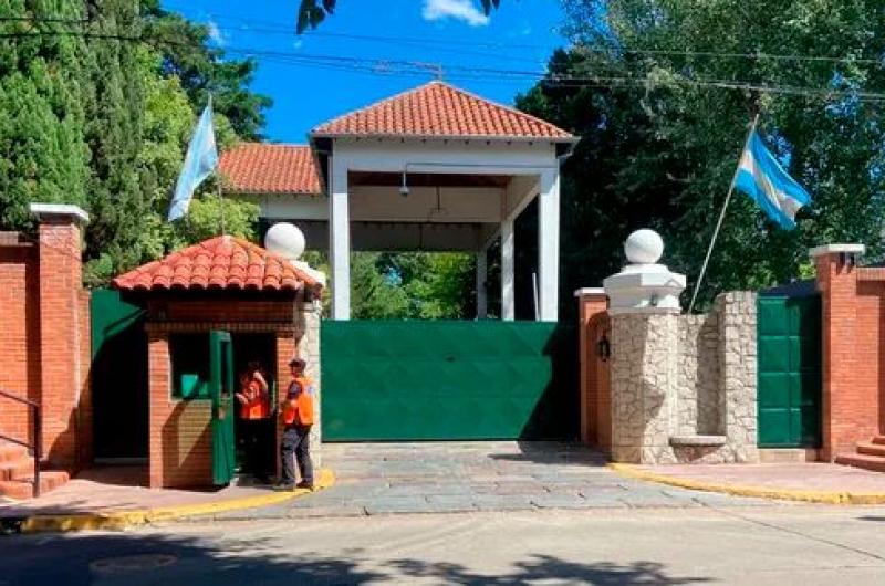 Extorsioacuten amenazas y desesperacioacuten- los uacuteltimos mensajes del soldado que se matoacute en la Quinta de Olivos