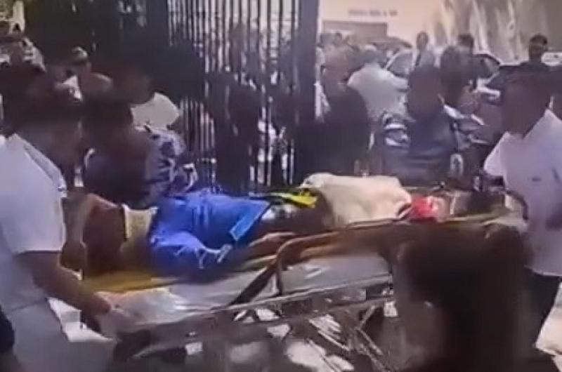 VIDEO  Un preso acusado de abuso sexual se arrojoacute desde un cuarto piso en los tribunales de La Plata