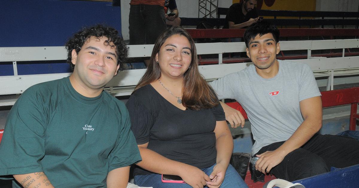 NOCHE DE BAacuteSQUET EN INDEPENDIENTE