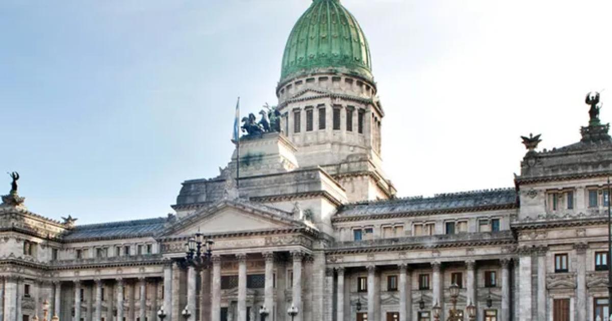 Jueves tenso en el Congreso de la Nacioacuten por el hallazgo de un paquete sospechoso