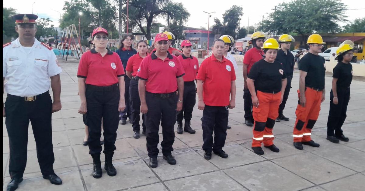 Colonia Dora celebroacute el 6ordm aniversario de los Bomberos Voluntarios