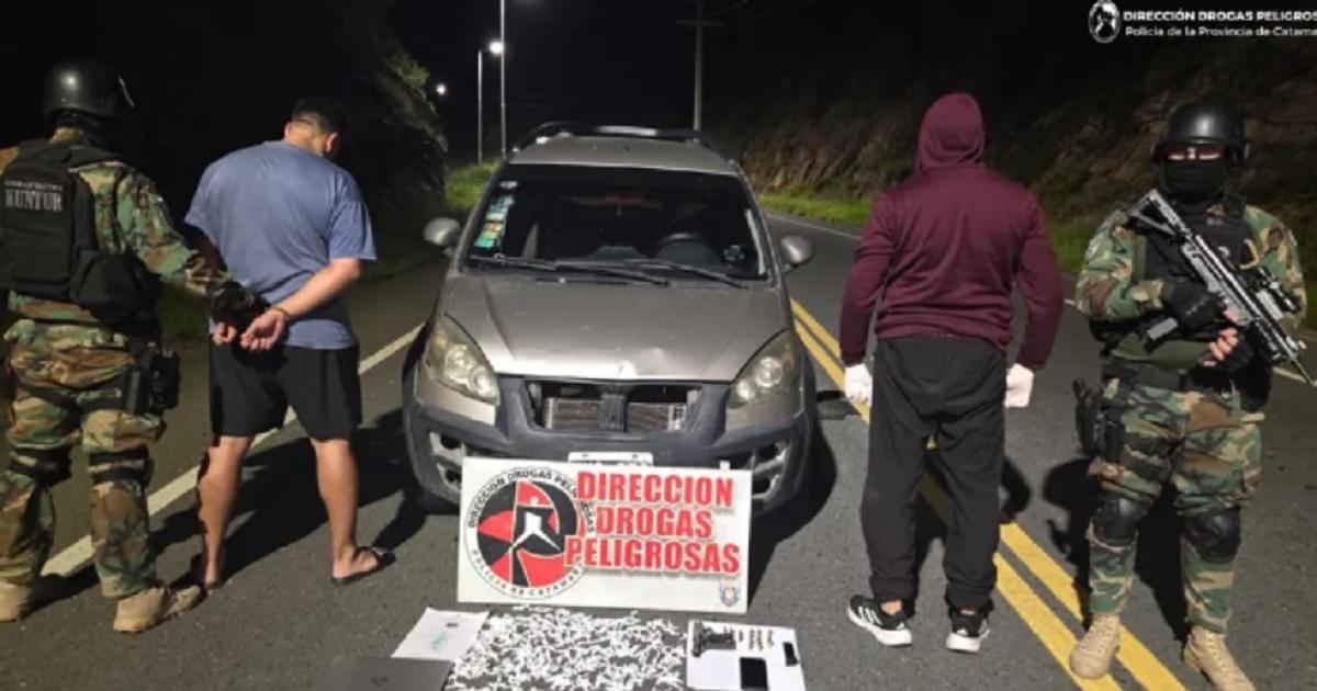 Los investigadores hallaron 335 envoltorios de pl�stico listos para la venta - Foto- EL ANCASTI