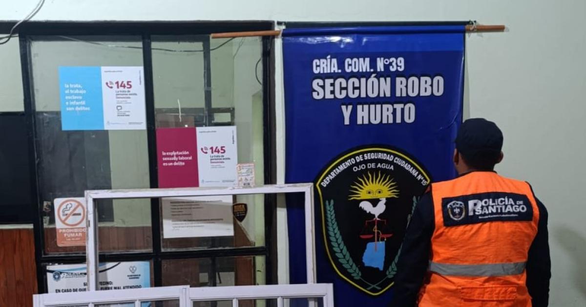 Recuperan una ventana sustraiacuteda tras ser publicada para la venta en WhatsApp