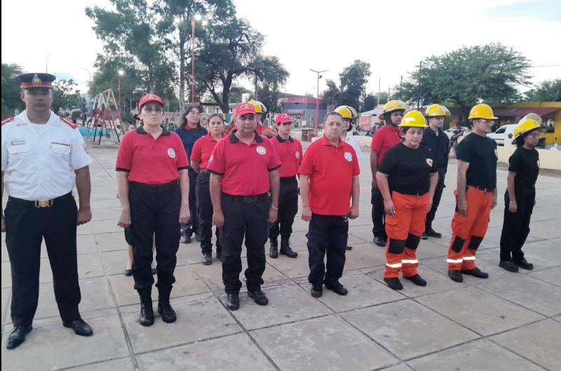 Colonia Dora celebroacute el 6ordm aniversario de los Bomberos Voluntarios