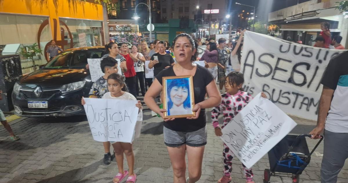 Familiares de Ramona Medina marchan en Las Termas