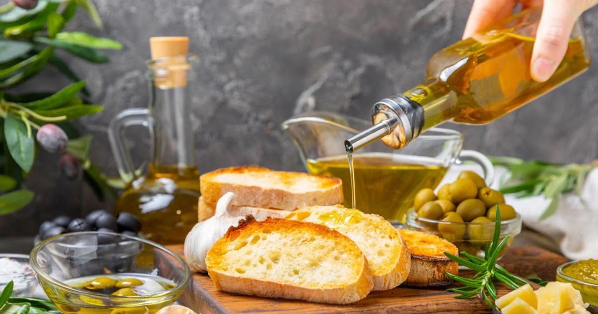 Aceite de oliva un aliado de la nutricioacuten santiaguentildea