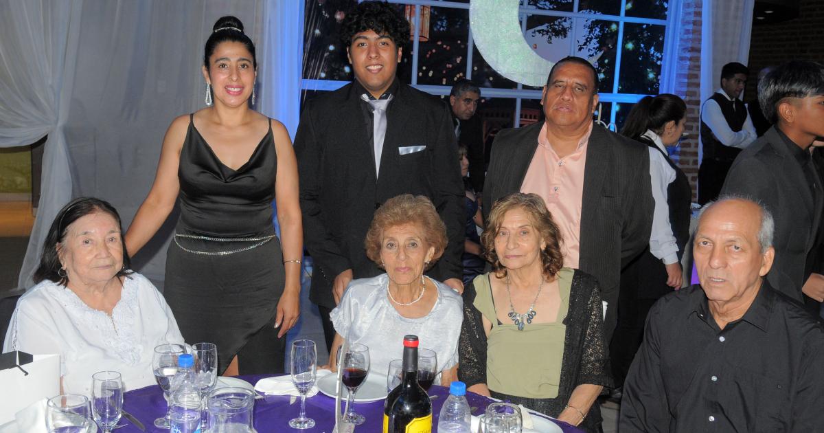 LA NOCHE SONtildeADA DE LILIAacuteN URQUIZA