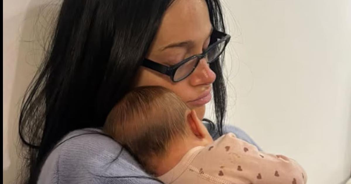 La tierna postal de Oriana Sabatini con su beba Gia desde su casa