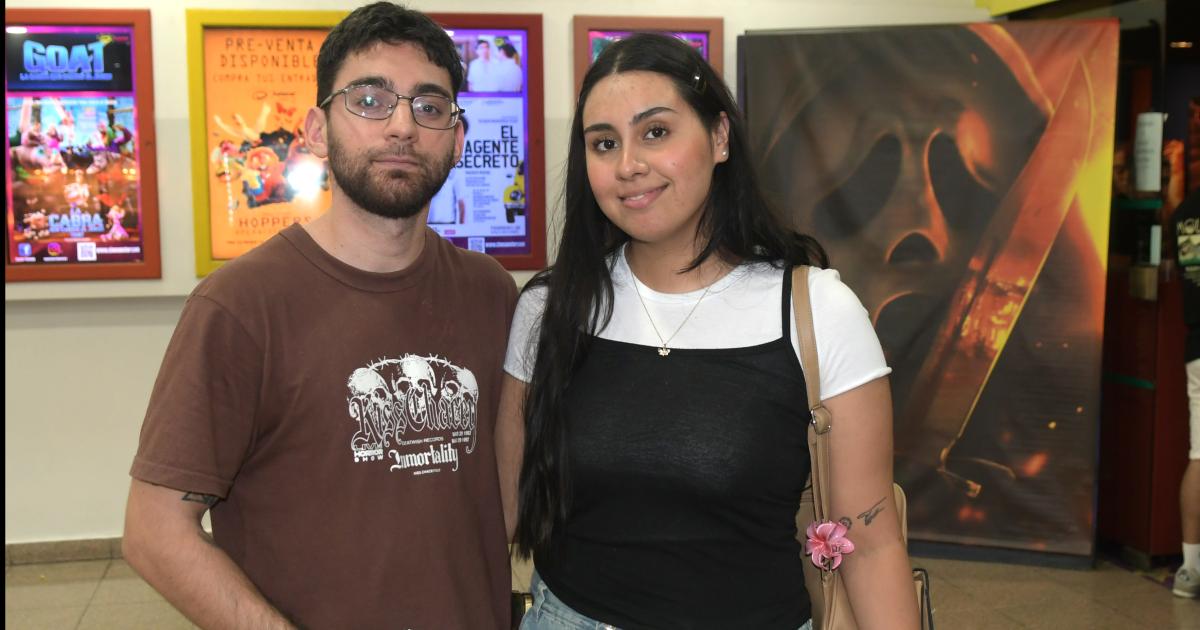 NOCHES DE PELIacuteCULA