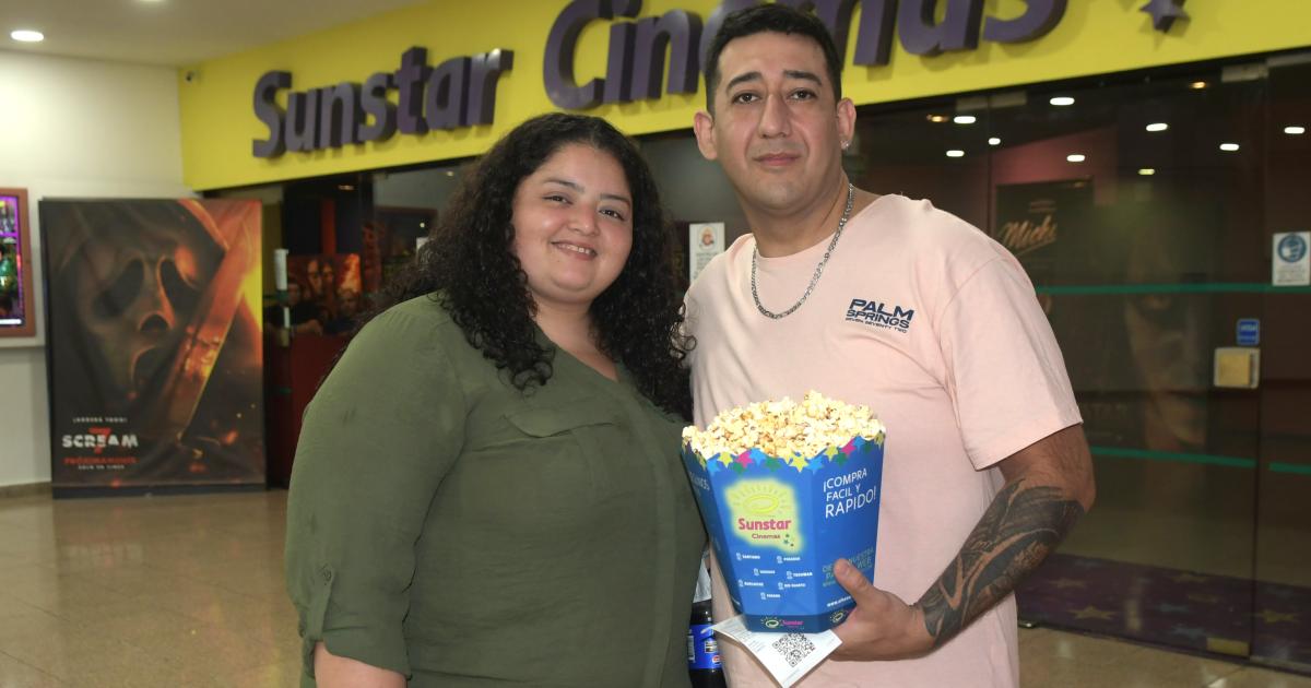 NOCHES DE PELIacuteCULA