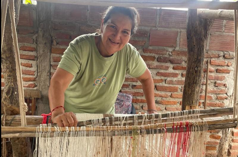 En las manos de Graciela Peralta la magia se hace presente al crear en su telar atamisquentildeo