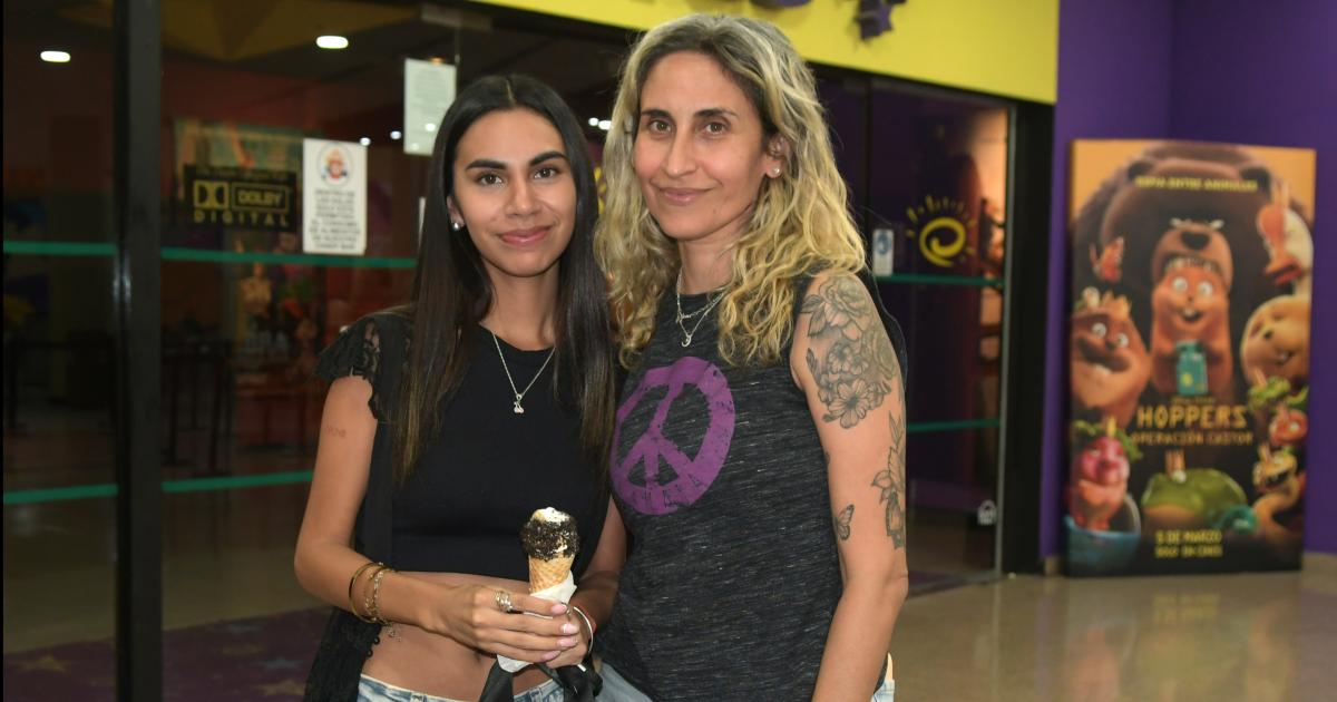 NOCHES DE PELIacuteCULA