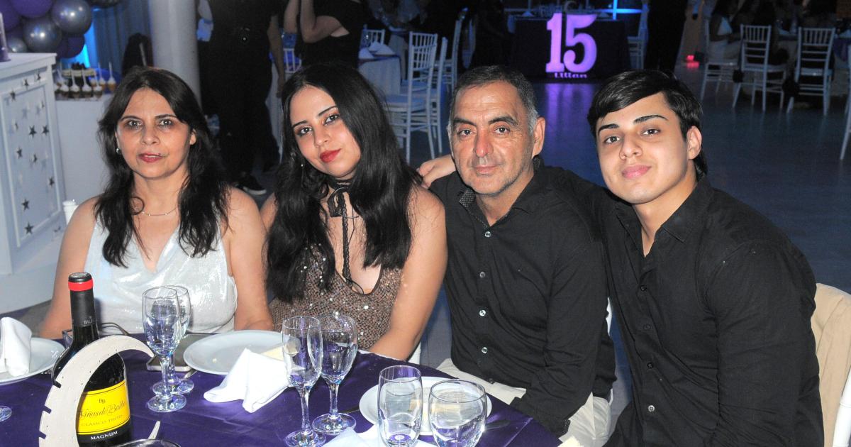 LA NOCHE SONtildeADA DE LILIAacuteN URQUIZA