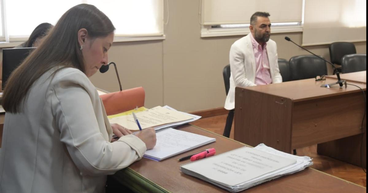 PRESENCIAL- El debate se perfila con Petros en el recinto Pero al cierre de esta edición la audiencia no figuraba en la grilla para este lunes 9