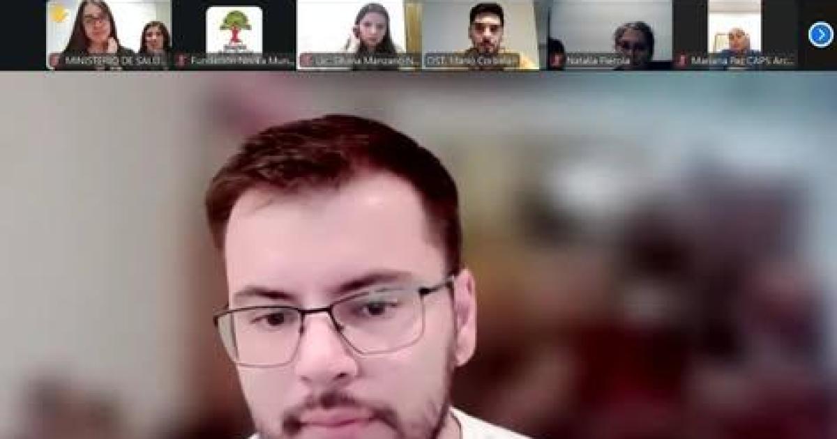 Especialistas abordan el consumo problemaacutetico en  los adolescentes