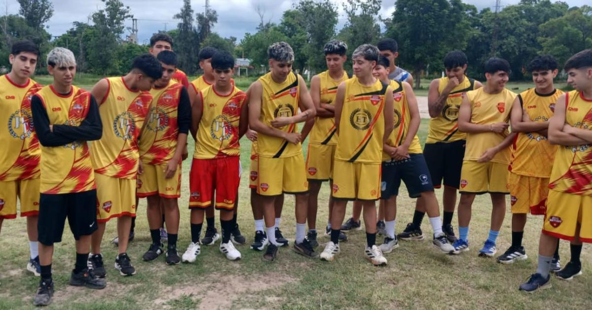 Kalujerovich asumioacute como nuevo entrenador de Instituto Santiago