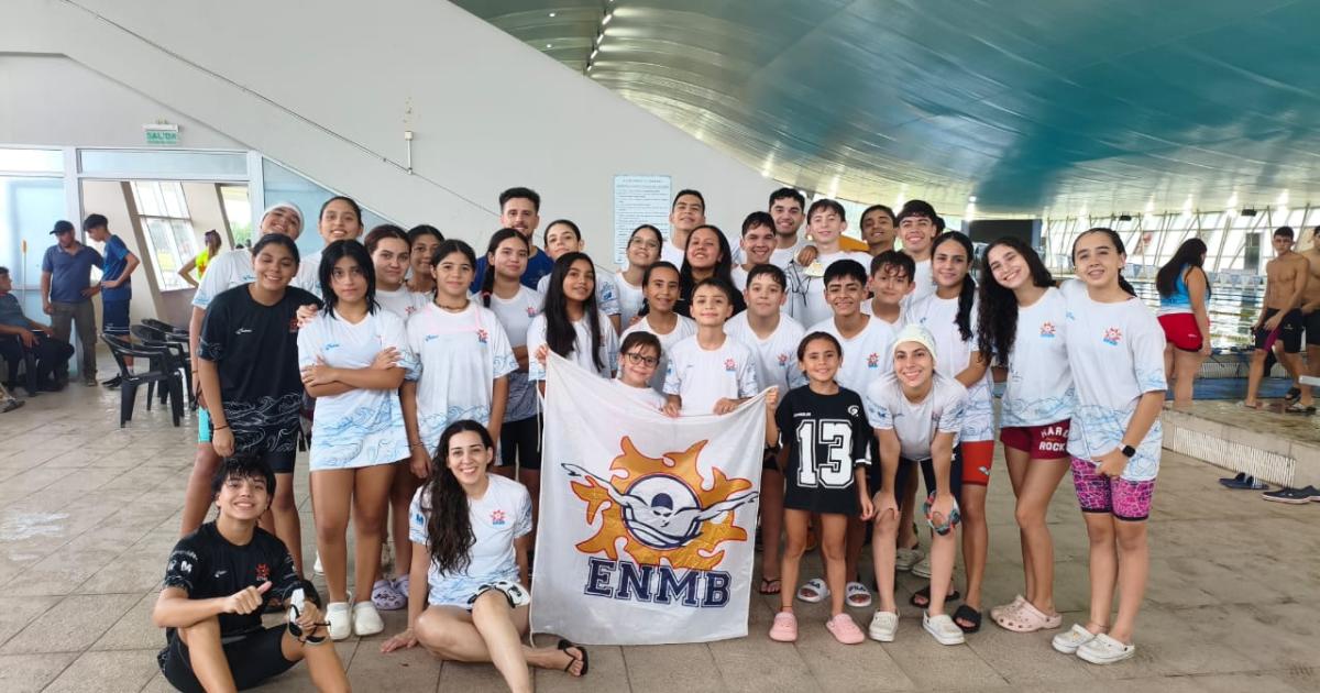 Nadadores de la Escuela Normal brillaron en el Torneo Verano 2026