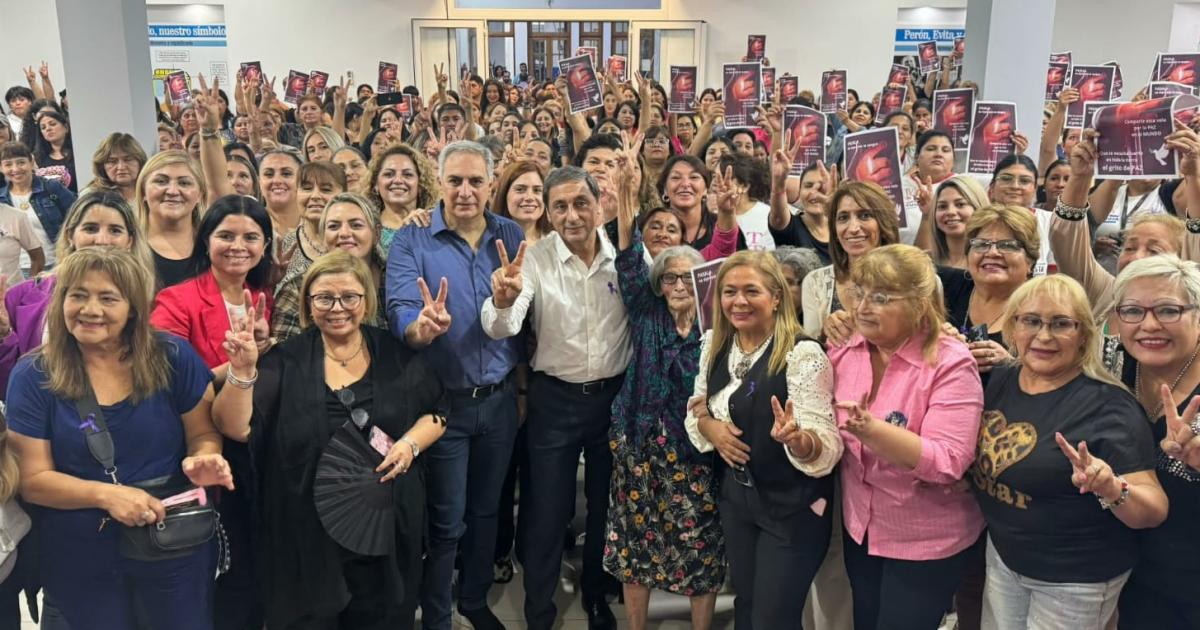 El PJ santiaguentildeo conmemoroacute el Diacutea Internacional de la Mujer