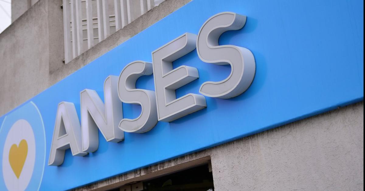 Fachada de Anses