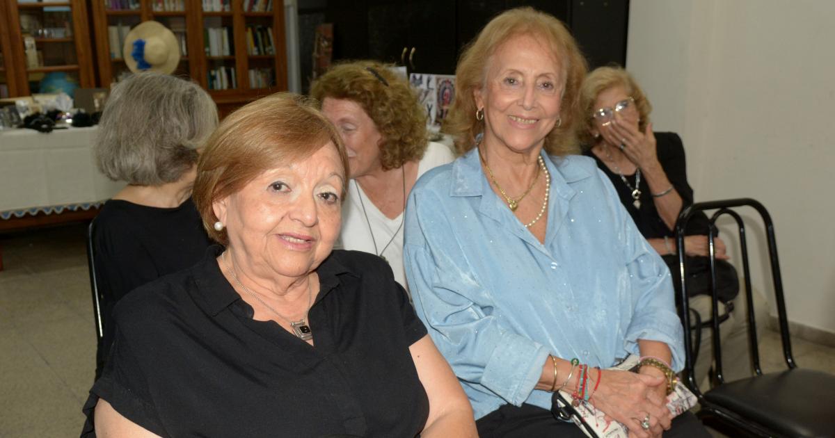 LA MUJER DE LOS FELICES 20 EN BIBLIOTECA POPULAR