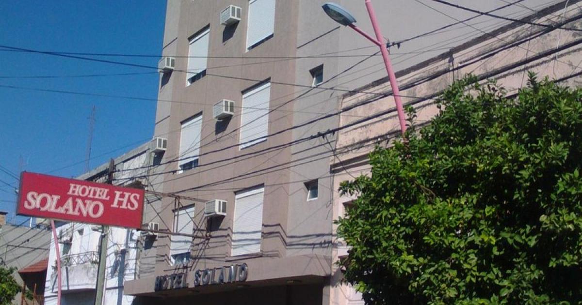 DENUNCIA Un empleado dio aviso a la policía tras la huida de los huéspedes