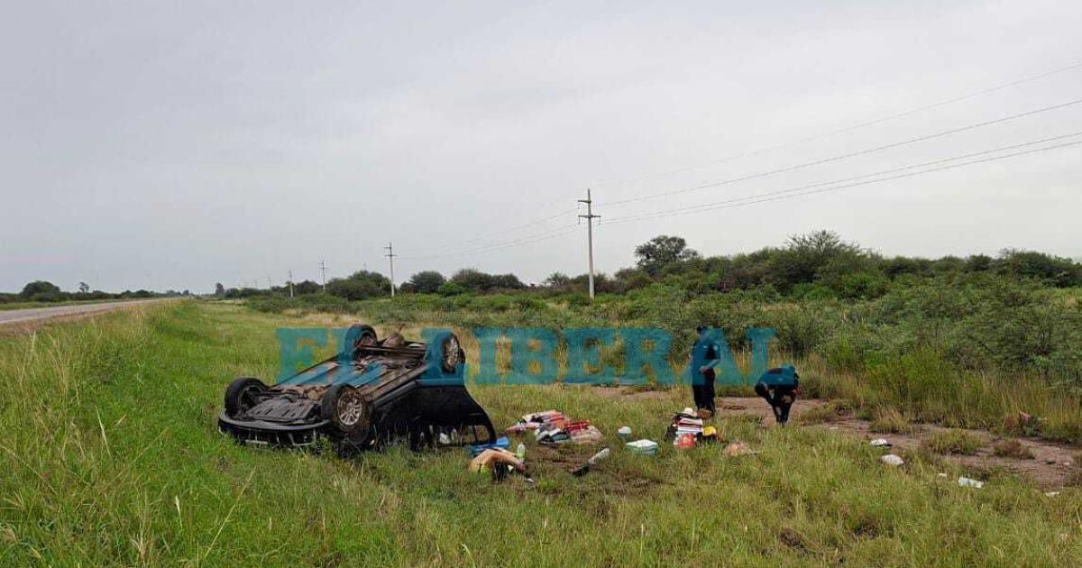 Ruta 34- un automoacutevil volcoacute y tres cordobeses resultaron heridos