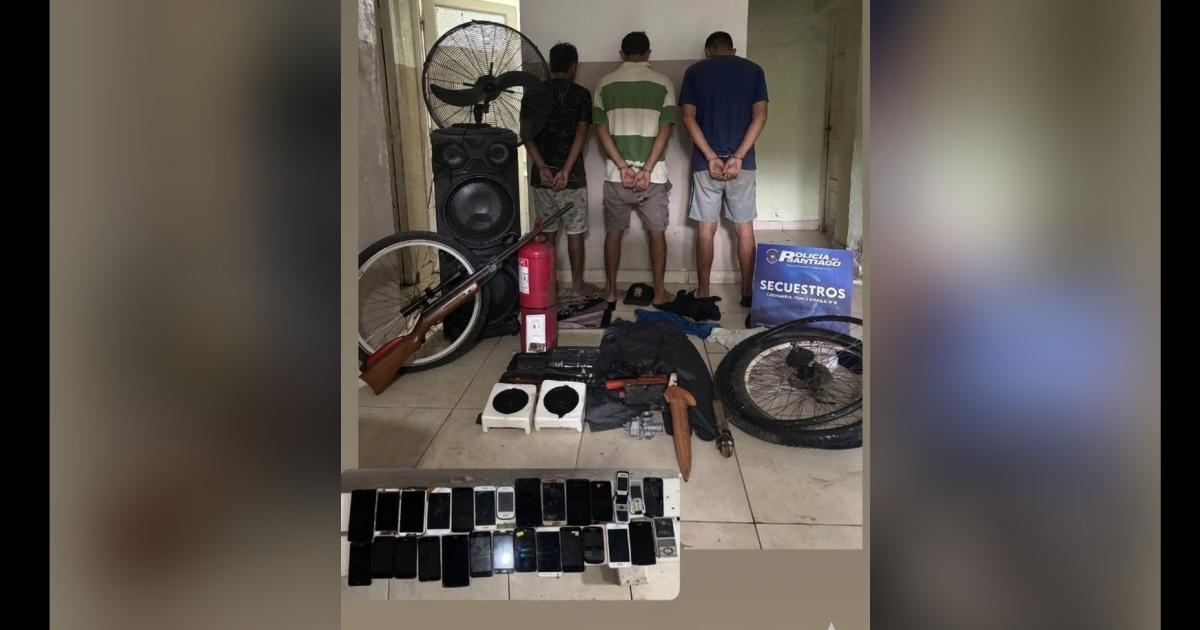 Allanamiento termina con un detenido dos aprehendidos y muacuteltiples elementos recuperados