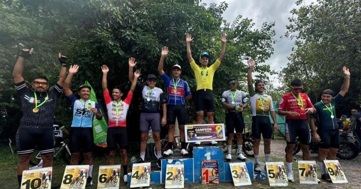 Corrieron 150 ciclistas en la Doble Lamadrid