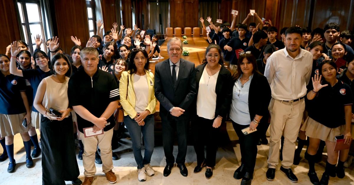 Eliacuteas Suaacuterez y el objetivo de construir un futuro mejor para todos