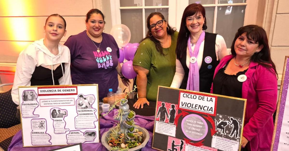 MUJERES EN EL FOacuteRUM