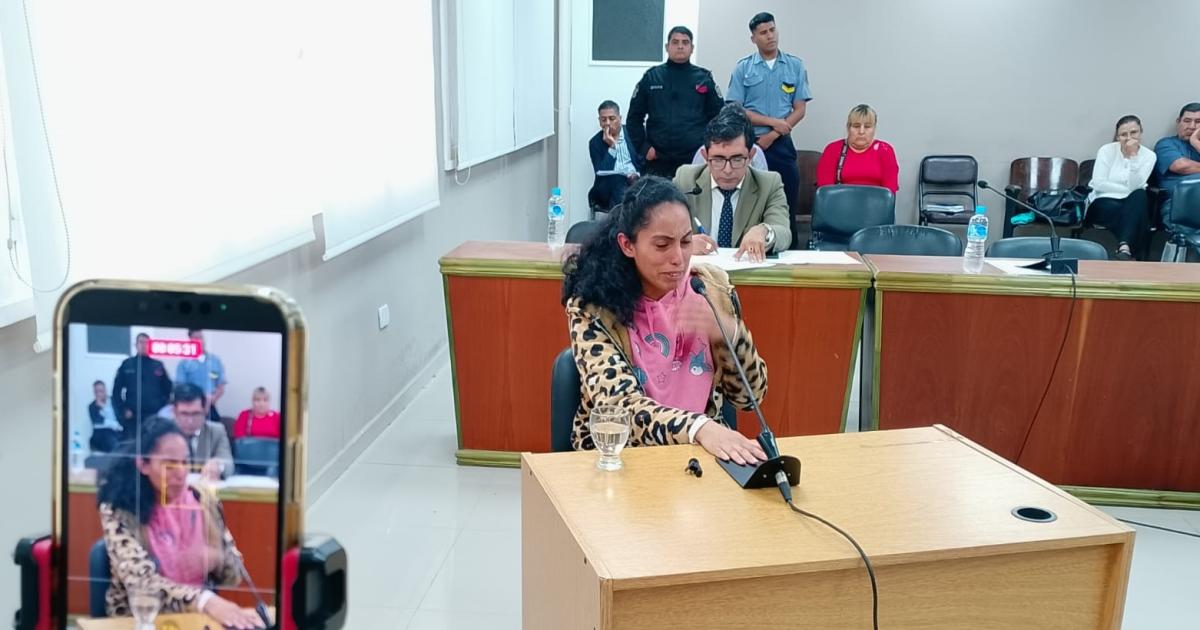 Amiga con derecho declaroacute que Beltraacuten le informoacute por celular que matoacute a Paola Chius