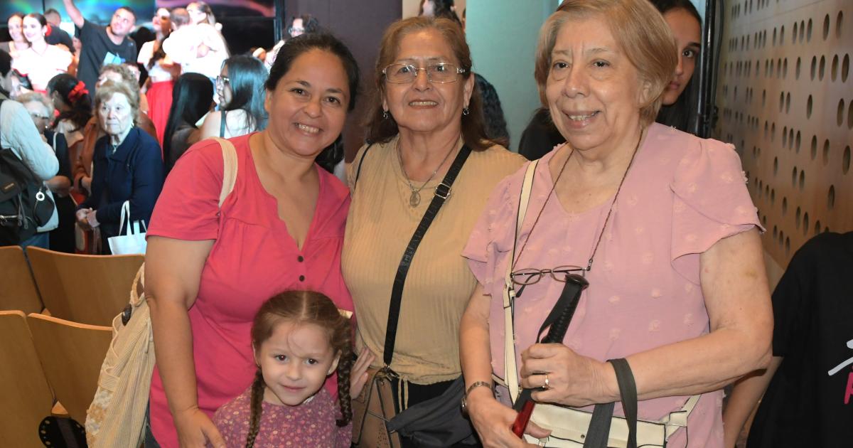 DANZAS EN EL CENTRO CULTURAL