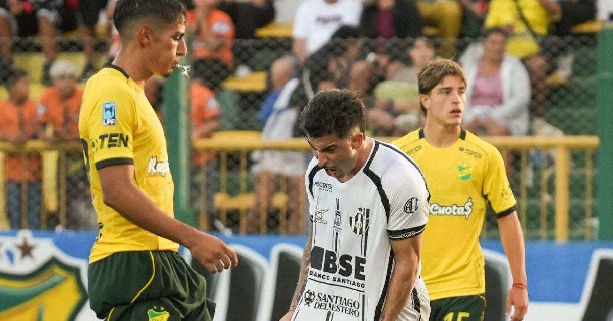 El Ferroviario reaccionoacute en el segundo tiempo y rescatoacute un punto valioso