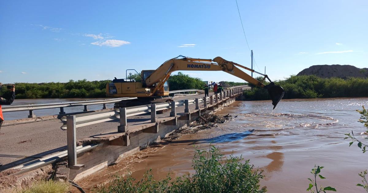 Informe de estado de situacioacuten del Comiteacute de Emergencia ante la crecida de los riacuteos Dulce y Salado y las intensas precipitaciones en Santiago del Estero