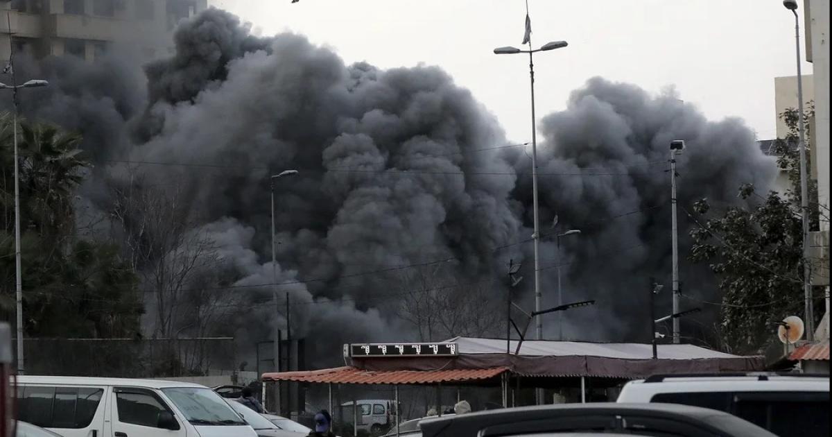 Ascienden a 826 los muertos en los ataques israeliacutees en Liacutebano