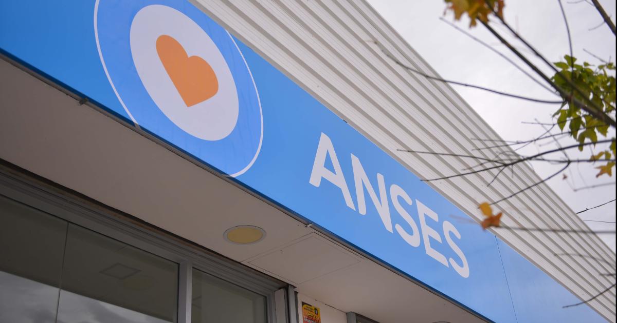 Fachada de Anses