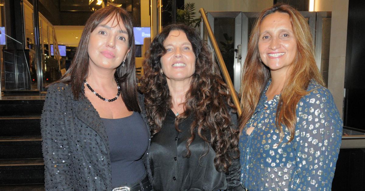 CHARLA ORGANIZADA POR LA CAacuteMARA DE COMERCIO 