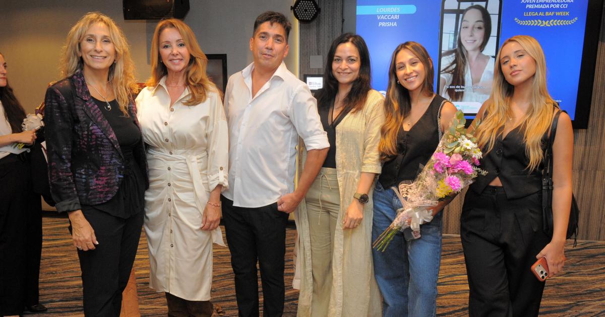 CHARLA ORGANIZADA POR LA CAacuteMARA DE COMERCIO 