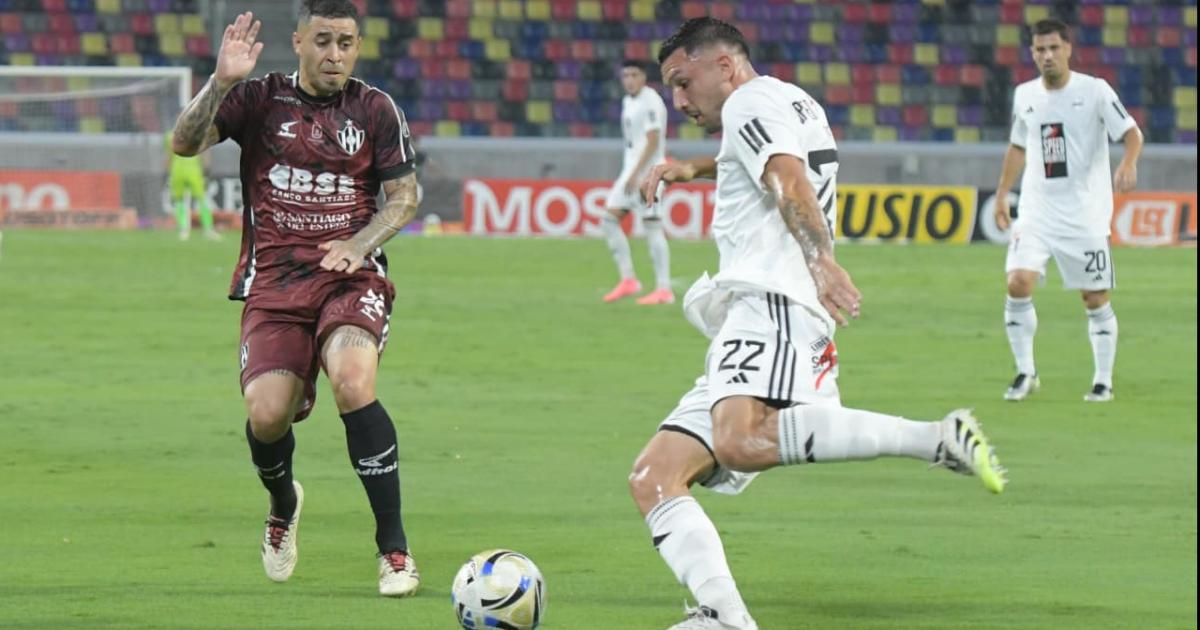 Central Coacuterdoba vencioacute a Riestra y se ilusiona