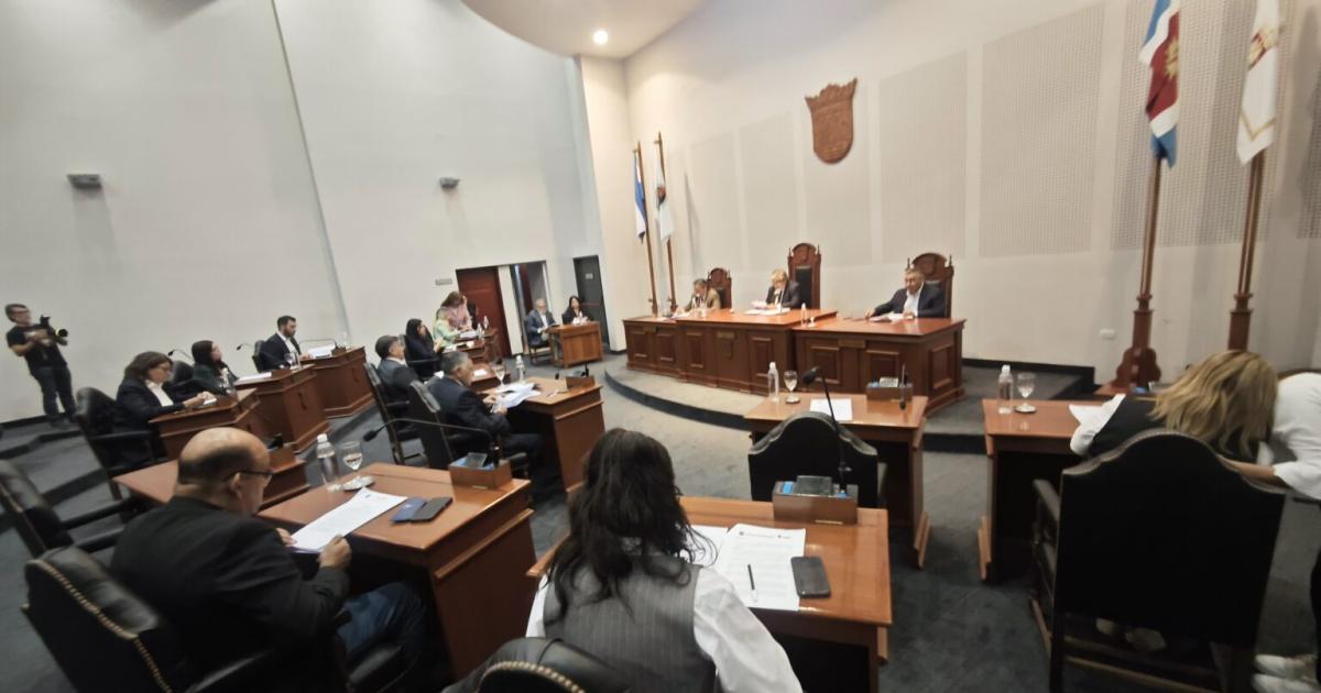 El Deliberativo capitalino aproboacute nuevo cuadro tarifario para taxis y radiotaxis con un 25-en-porciento- de suba