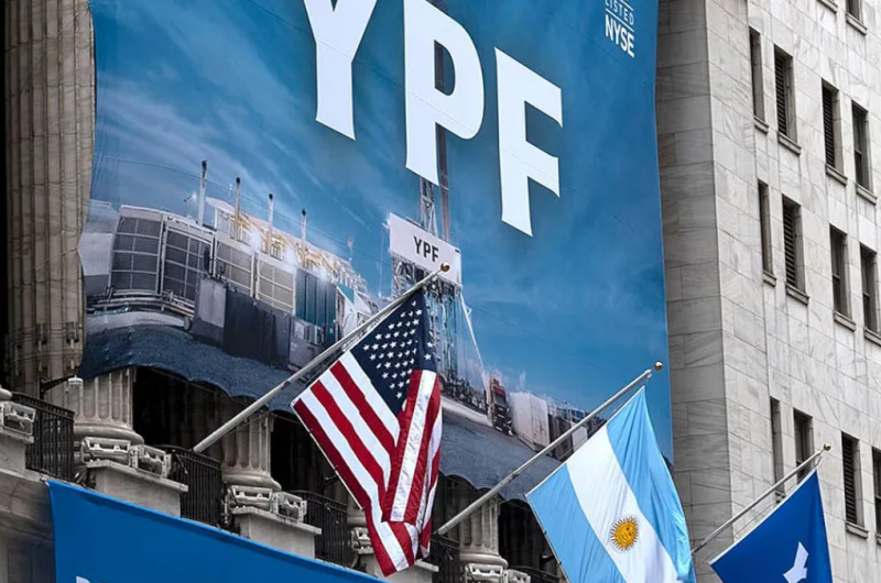 La Justicia de los Estados Unidos suspendioacute todas las demandas contra Argentina por YPF