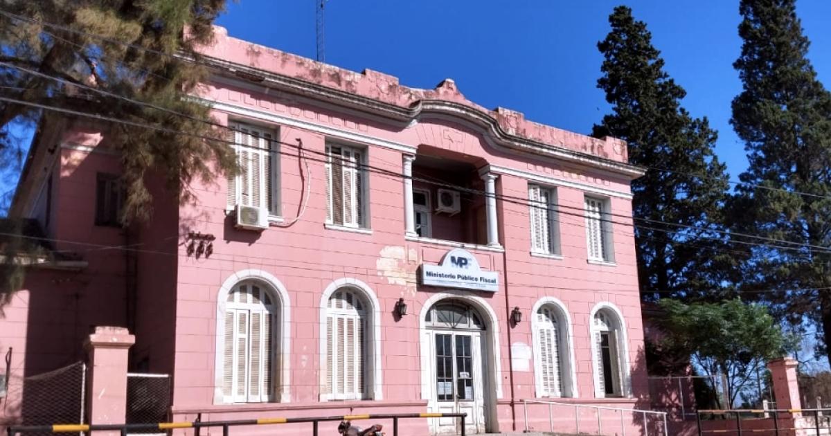 Grave- alumno sacoacute un cuchillo tras discutir con un profesor