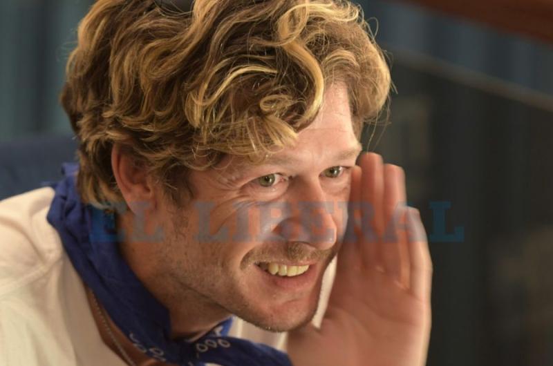 Santiago siempre estuvo cerca de  Goyo Degano liacuteder de la Baacutendalos chinos y admirador del folclore