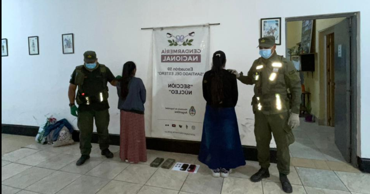 Secuestran maacutes de dos kilos de cocaiacutena en un micro sobre la Ruta 34- hay dos detenidas