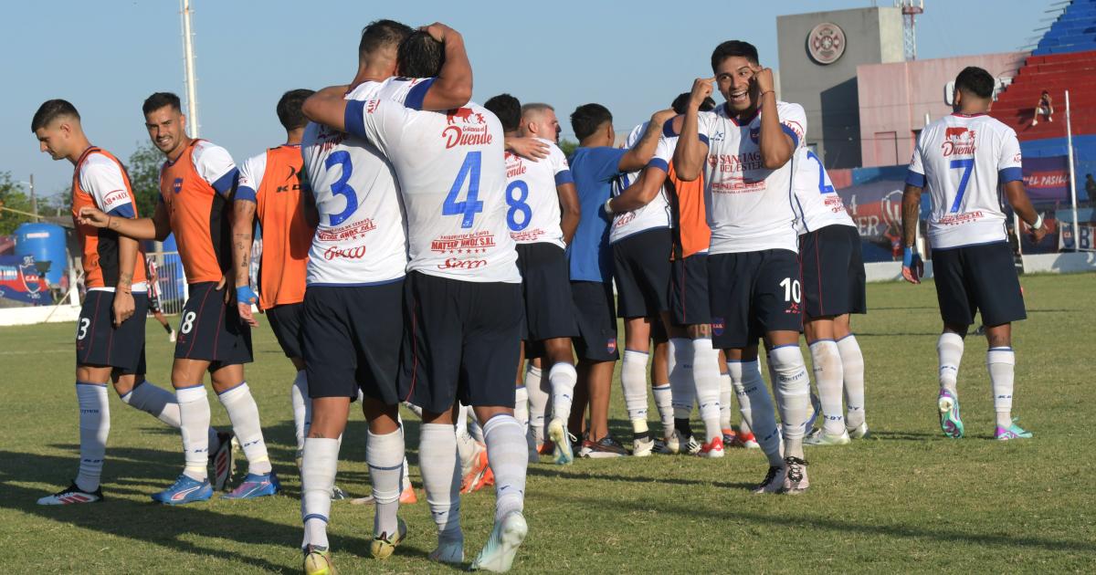 Despueacutes de una semana complicada Guumlemes busca hacerse fuerte en casa